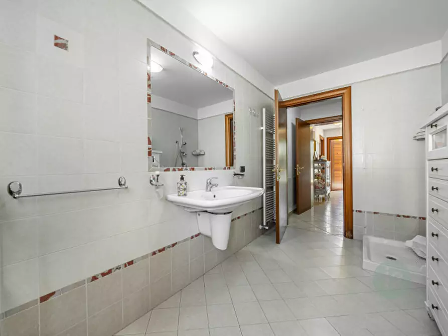 Immagine 11 di Villa in vendita  in Via D'Antona 9 a Fabbrico