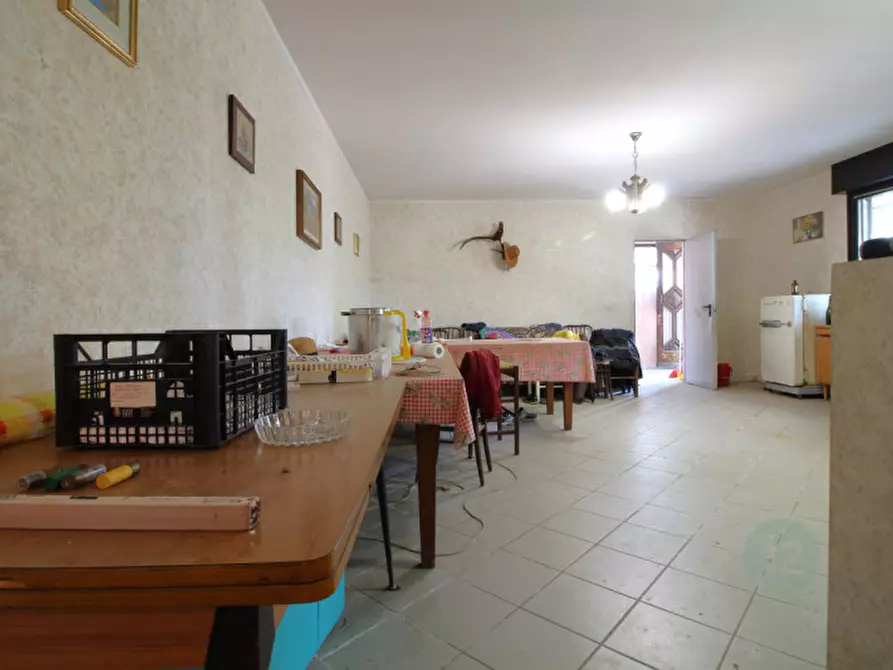 Immagine 10 di Magazzino in vendita  in Via Garfagnana 19 a Campagnola Emilia