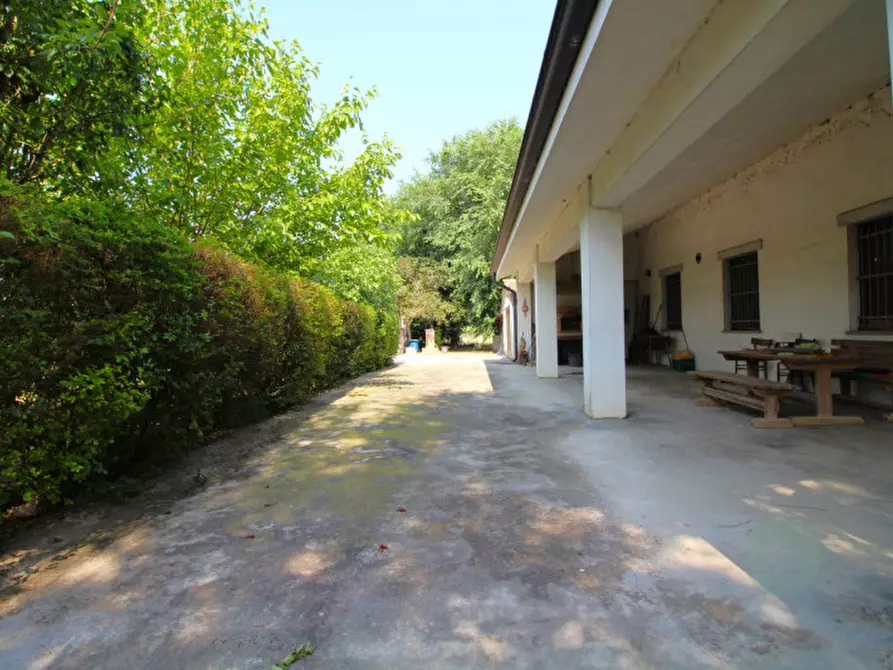 Immagine 14 di Magazzino in vendita  in Via Garfagnana 19 a Campagnola Emilia