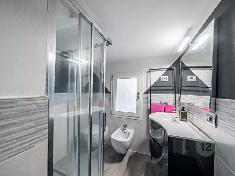 Immagine 7 di Villa in vendita  in Viale Risorgimento 46 a Campagnola Emilia