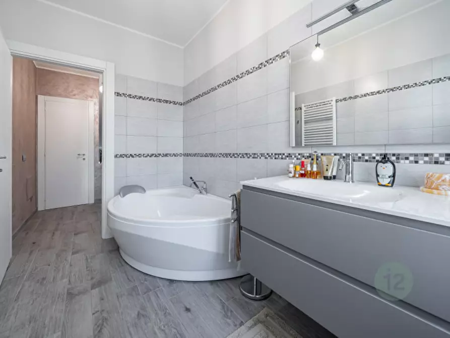 Immagine 12 di Villa in vendita  in Viale Risorgimento 46 a Campagnola Emilia