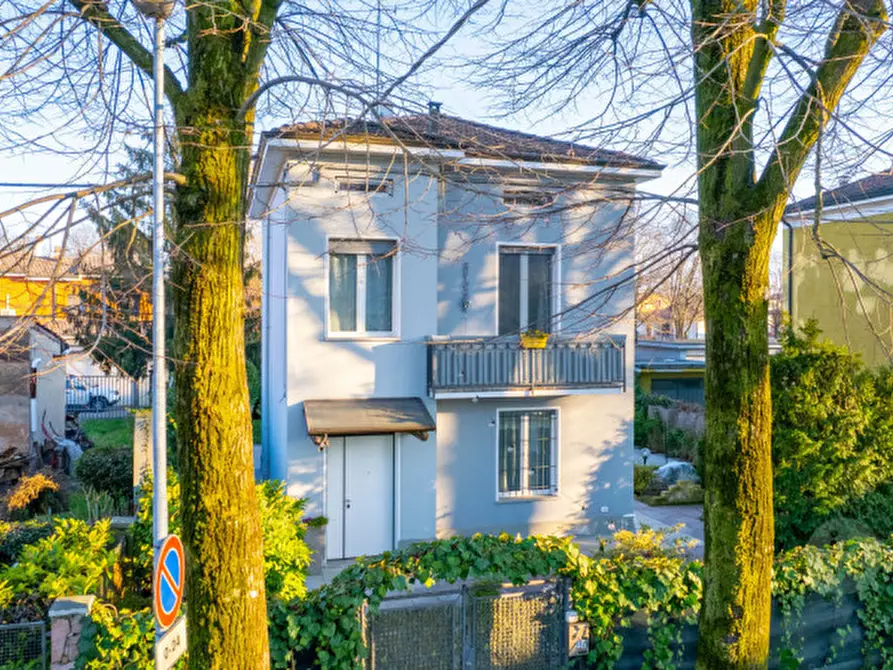 Immagine 22 di Villa in vendita  in Viale Risorgimento 46 a Campagnola Emilia