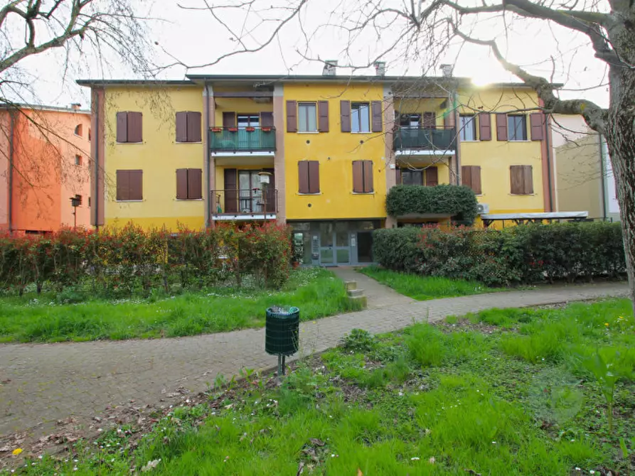 Immagine 1 di Appartamento in vendita  in Via Coniugi Santachiara 3 a Rio Saliceto