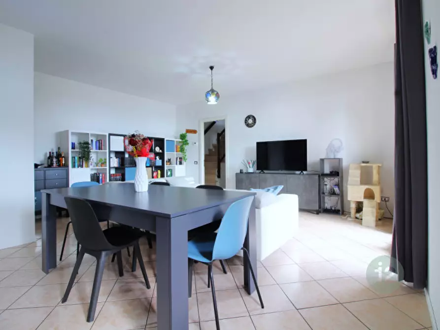 Immagine 4 di Appartamento in vendita  in Via Coniugi Santachiara 3 a Rio Saliceto
