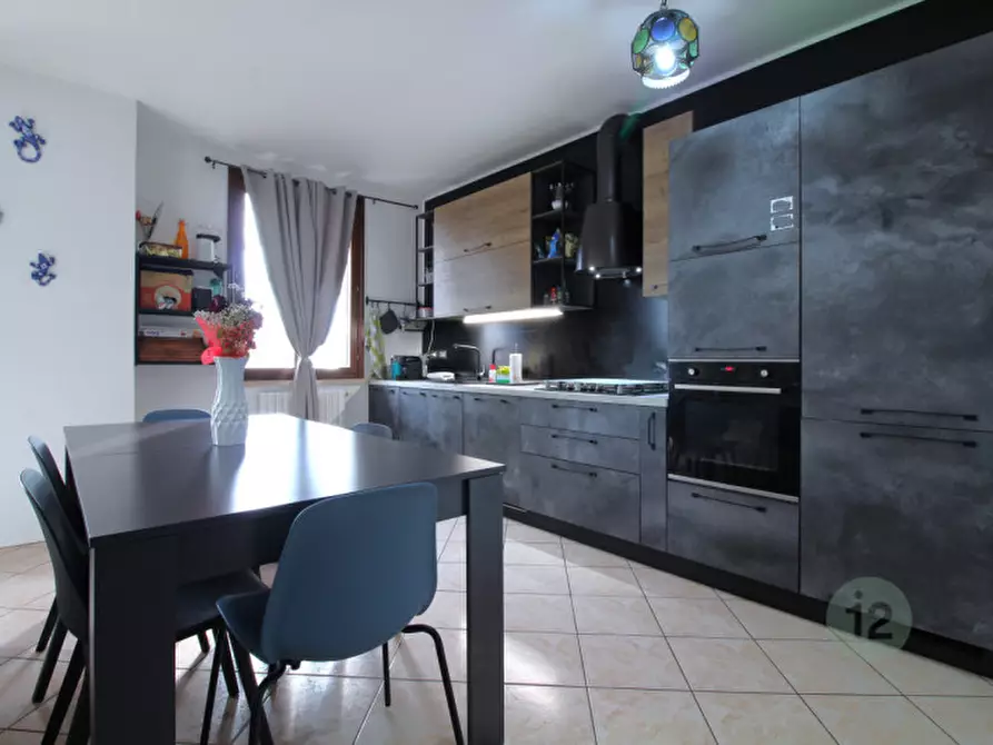 Immagine 8 di Appartamento in vendita  in Via Coniugi Santachiara 3 a Rio Saliceto