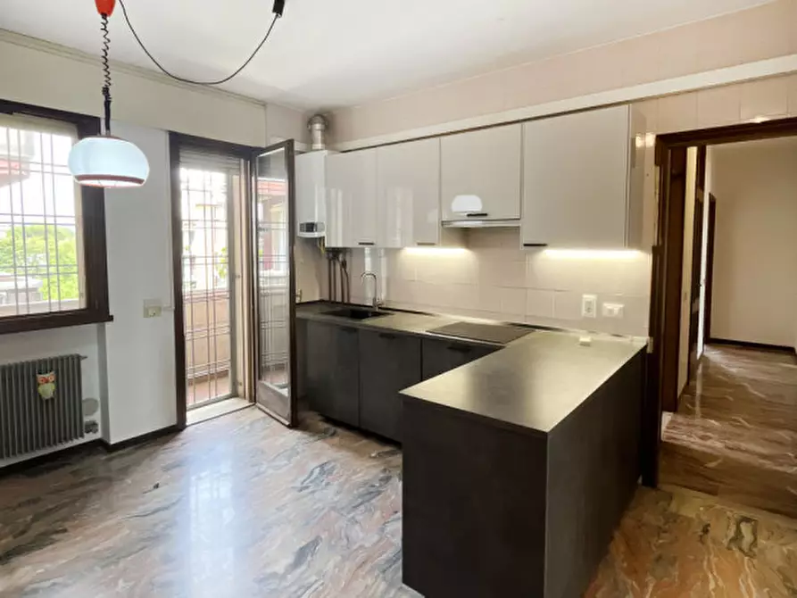Immagine 1 di Appartamento in vendita  in Viale Ambrogio Fusinieri a Vicenza
