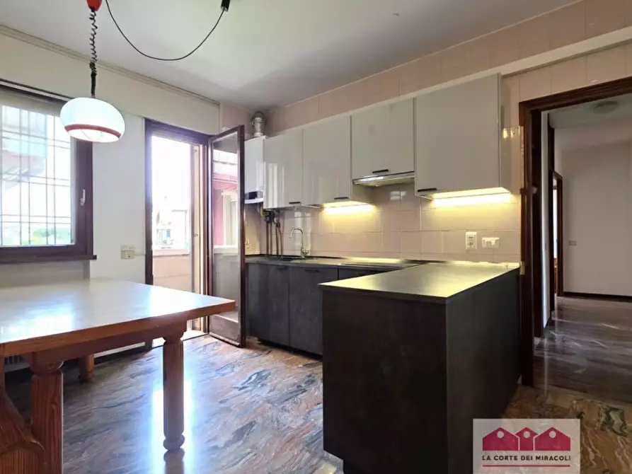 Immagine 1 di Appartamento in vendita  in Viale Ambrogio Fusinieri a Vicenza