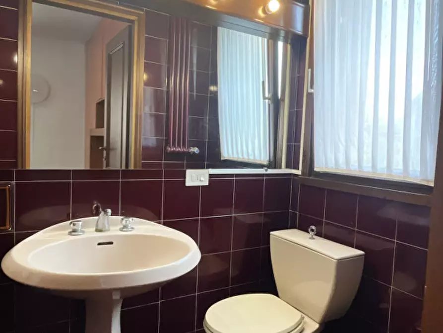 Immagine 19 di Appartamento in vendita  in Viale Ambrogio Fusinieri a Vicenza
