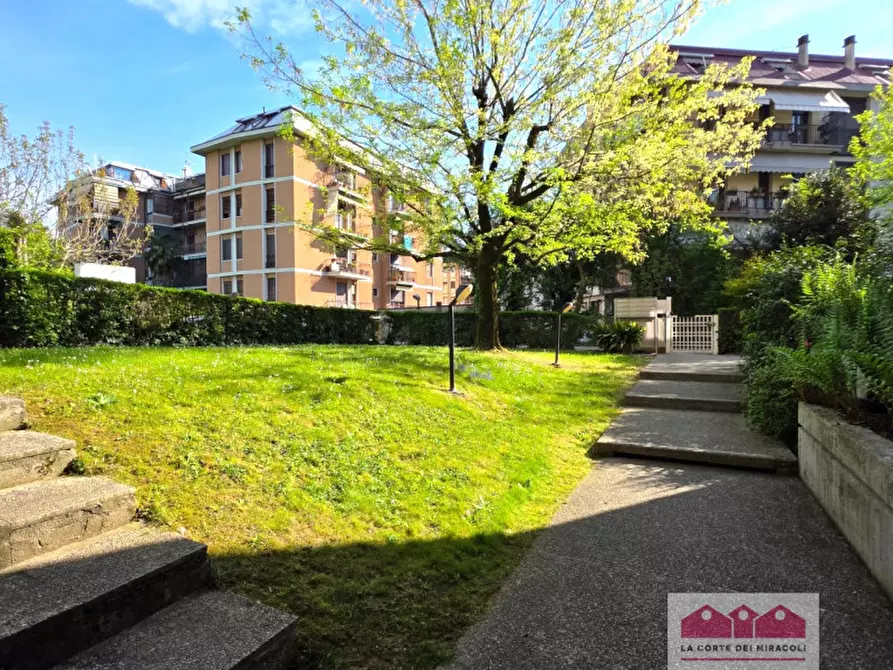 Immagine 30 di Appartamento in vendita  in Viale Ambrogio Fusinieri a Vicenza