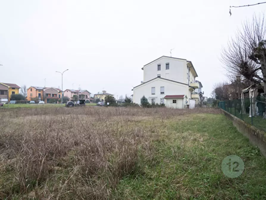 Immagine 3 di Terreno in vendita  a Novi Di Modena