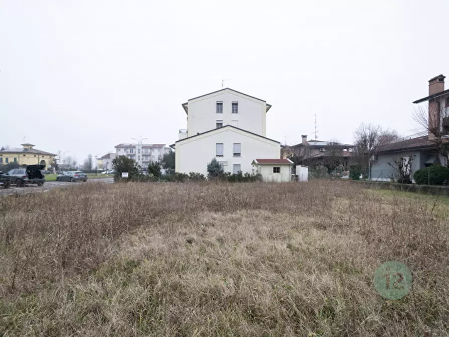 Immagine 10 di Terreno in vendita  a Novi Di Modena