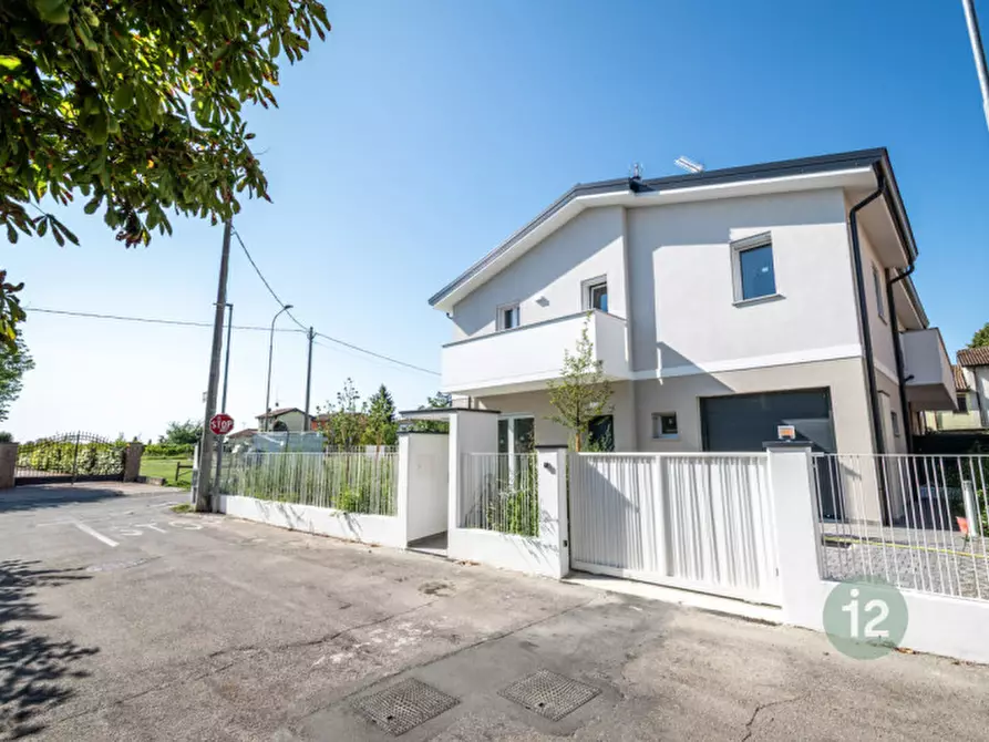 Immagine 1 di Villetta a schiera in vendita  in Via Budrione Migliarina Ovest 122 a Carpi