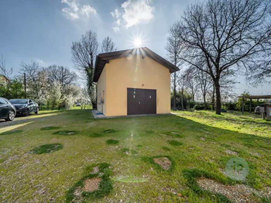 Immagine 77 di Casa indipendente in vendita  in Via Canale Migliarina 4 a Carpi