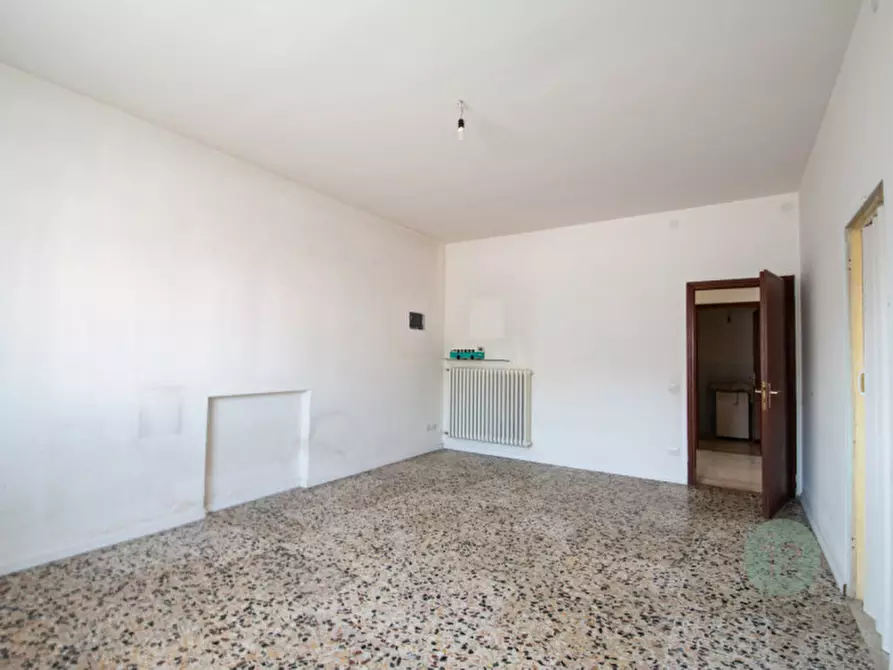 Immagine 9 di Casa indipendente in vendita  a Novi Di Modena