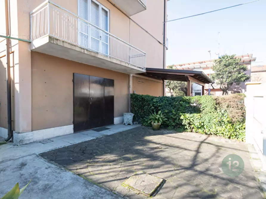 Immagine 1 di Villetta a schiera in vendita  in via leondia bissolati 1 a Carpi