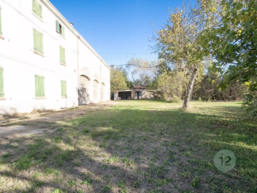 Immagine 1 di Rustico / casale in vendita  a Novi Di Modena