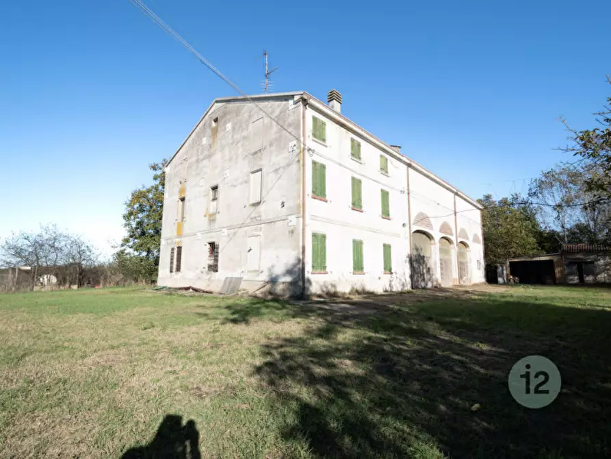 Immagine 2 di Rustico / casale in vendita  a Novi Di Modena