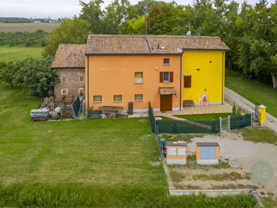 Immagine 16 di Villetta a schiera in vendita  a Novi Di Modena