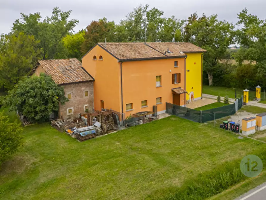 Immagine 19 di Villetta a schiera in vendita  a Novi Di Modena