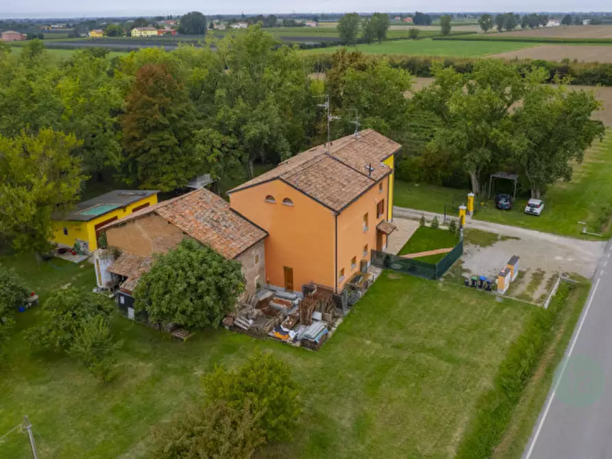 Immagine 20 di Villetta a schiera in vendita  a Novi Di Modena
