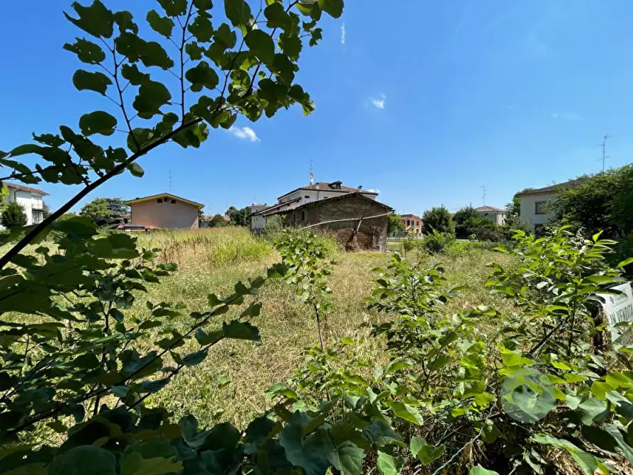 Immagine 12 di Terreno in vendita  in viale di vittorio 55 a Novi Di Modena