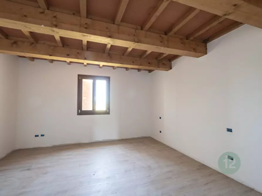 Immagine 3 di Rustico / casale in vendita  in via lame 16 a Novi Di Modena