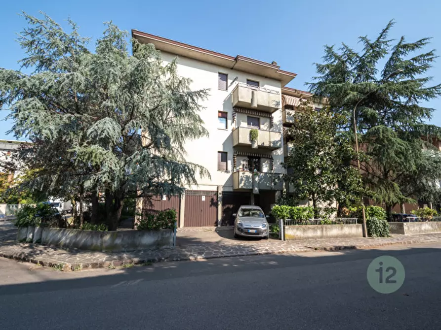 Immagine 1 di Appartamento in vendita  in Via Filippo Juvara 18 a Carpi