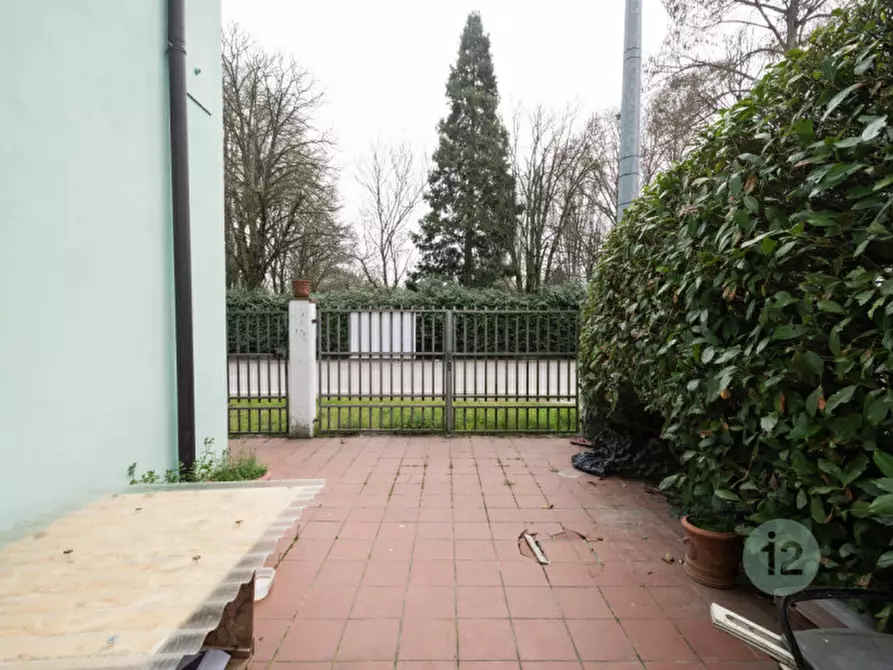 Immagine 24 di Casa indipendente in vendita  a Novi Di Modena