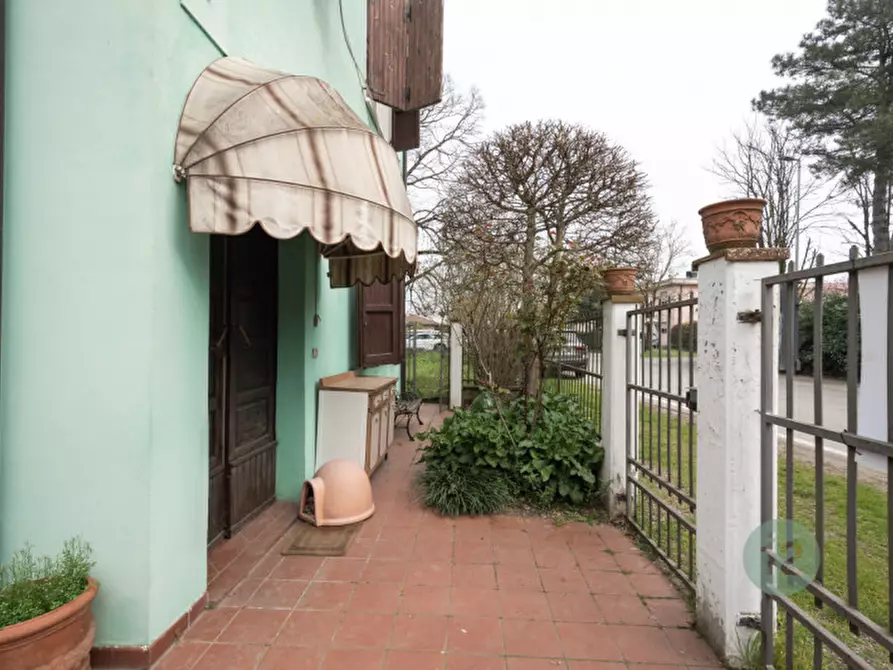Immagine 25 di Casa indipendente in vendita  a Novi Di Modena