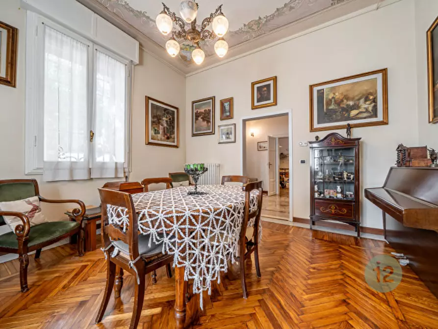 Immagine 3 di Villa in vendita  in Via Zoldi 1 a Novi Di Modena