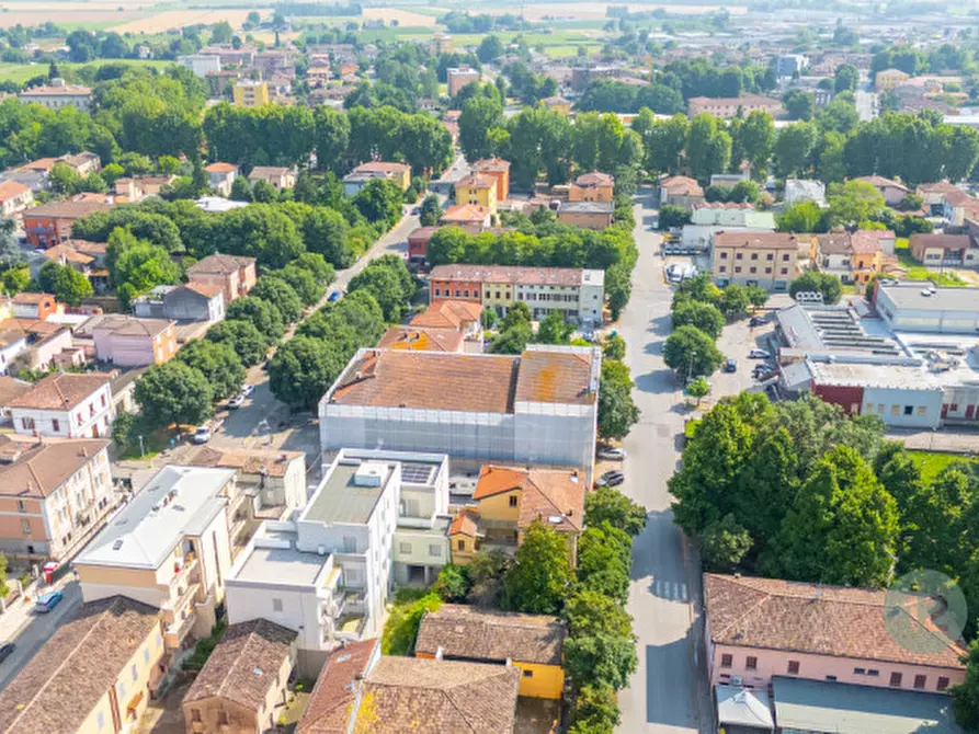 Immagine 46 di Villa in vendita  in Via Zoldi 1 a Novi Di Modena