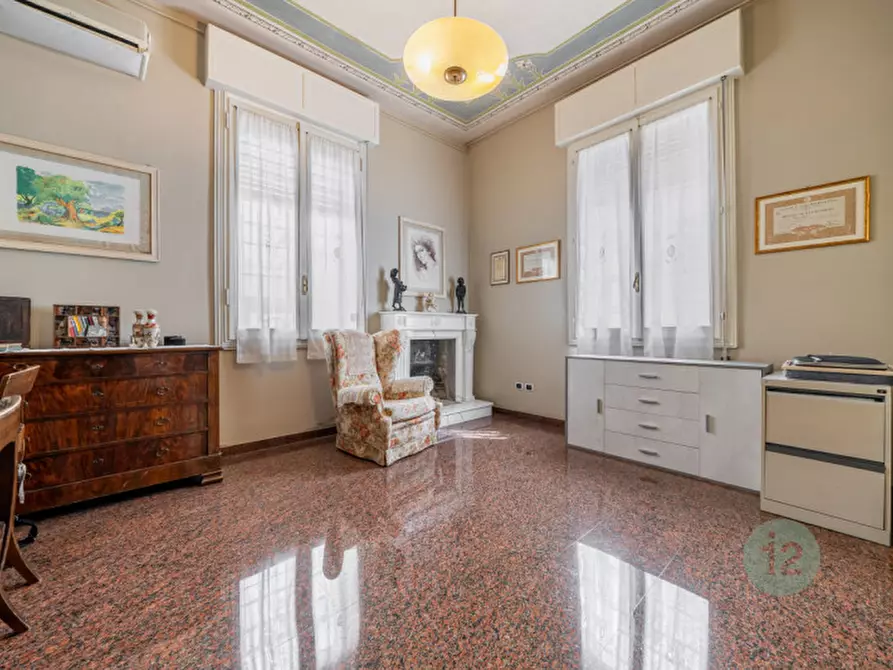 Immagine 84 di Villa in vendita  in Via Zoldi 1 a Novi Di Modena