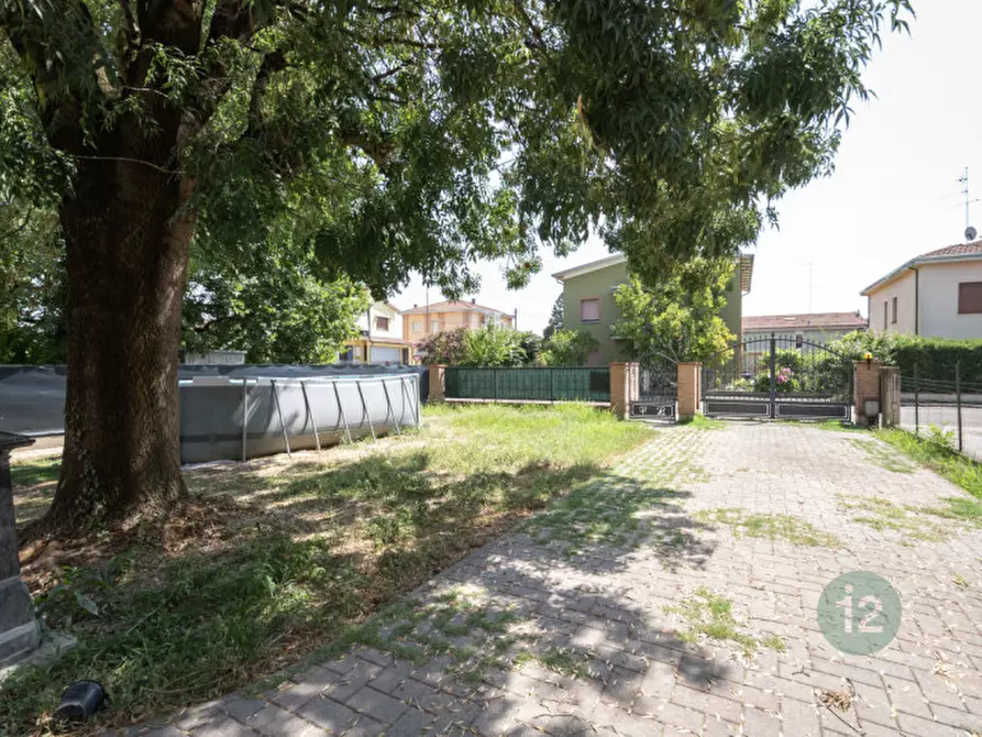 Immagine 6 di Villetta a schiera in vendita  in via francesco maxia 2 a Novi Di Modena