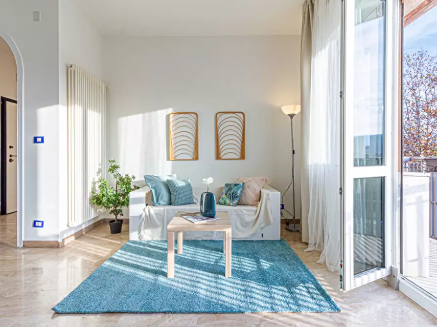 Immagine 1 di Appartamento in vendita  in VIA PORRETTANA a Casalecchio Di Reno