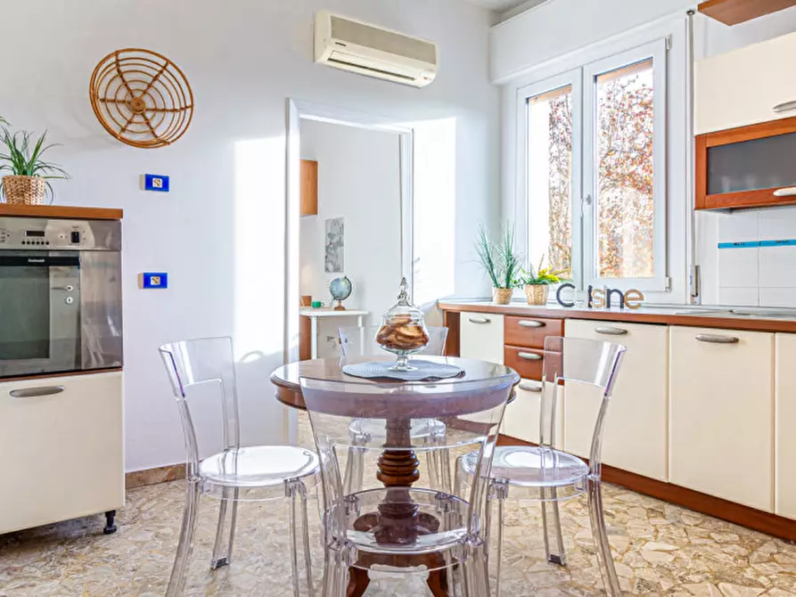 Immagine 16 di Appartamento in vendita  in VIA PORRETTANA a Casalecchio Di Reno