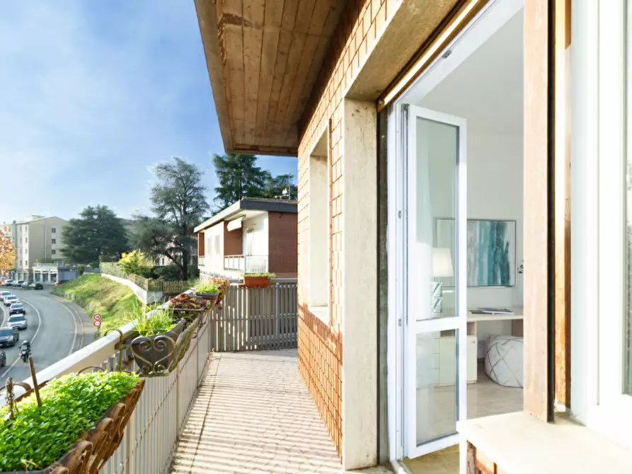 Immagine 37 di Appartamento in vendita  in VIA PORRETTANA a Casalecchio Di Reno