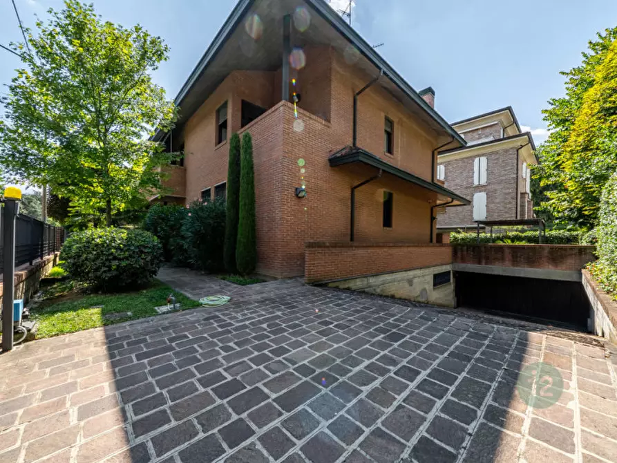 Immagine 11 di Villa in vendita  in via cosmè tura 12 a Carpi