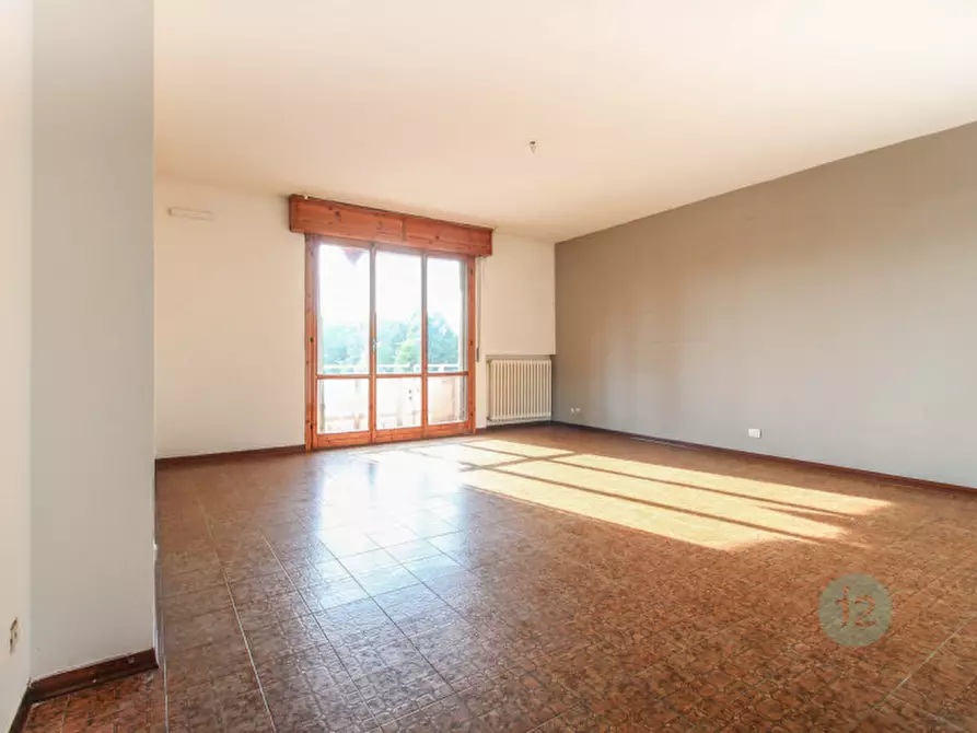 Immagine 3 di Appartamento in vendita  in Via Masaccio a Carpi
