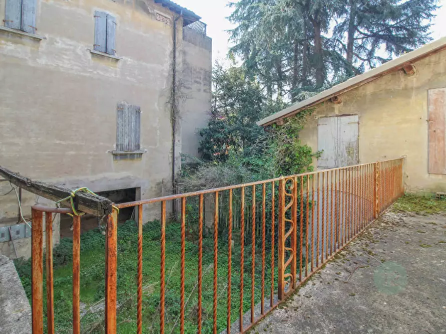 Immagine 9 di Palazzo in vendita  in via cesare battisti 52 a Carpi