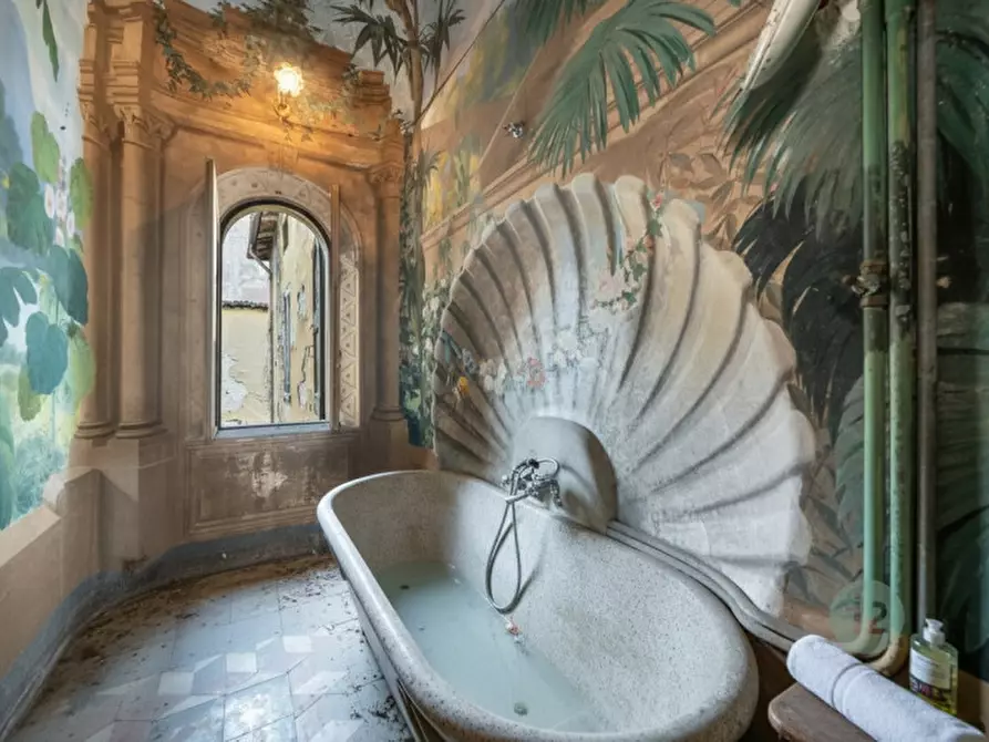 Immagine 13 di Palazzo in vendita  in PIAZZA MARTIRI 14 a Carpi