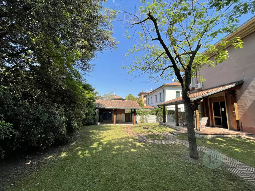 Immagine 4 di Casa indipendente in vendita  a Carpi