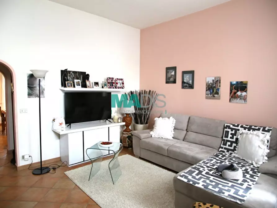 Immagine 5 di Villetta a schiera in vendita  in via aniene a Prato