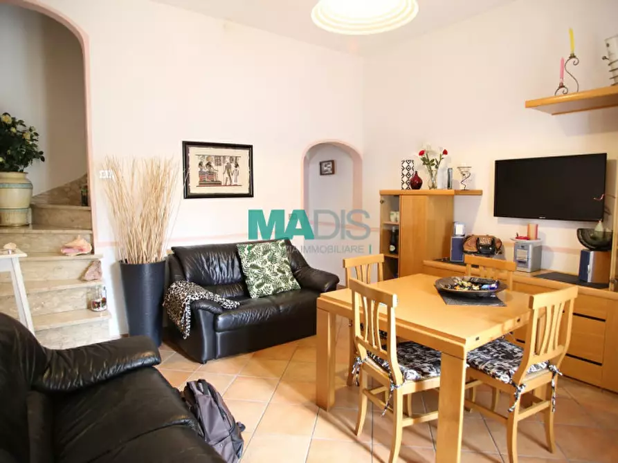 Immagine 11 di Villetta a schiera in vendita  in via aniene a Prato