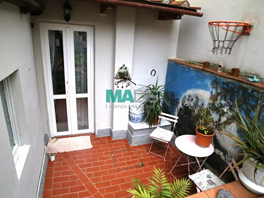 Immagine 17 di Villetta a schiera in vendita  in via aniene a Prato