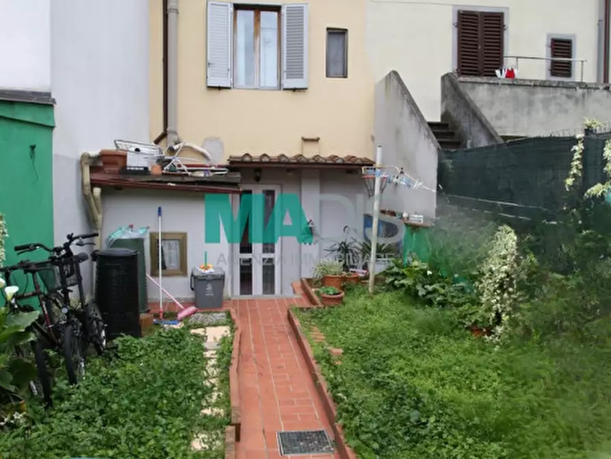 Immagine 31 di Villetta a schiera in vendita  in via aniene a Prato