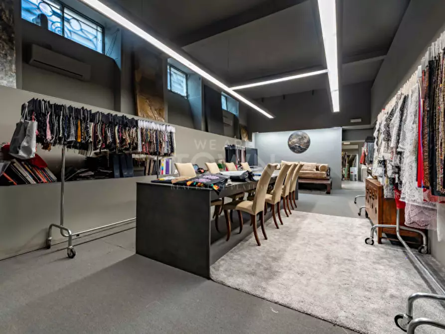 Immagine 4 di Loft/Open space in vendita  in Piazza Sant'Ambrogio a Milano