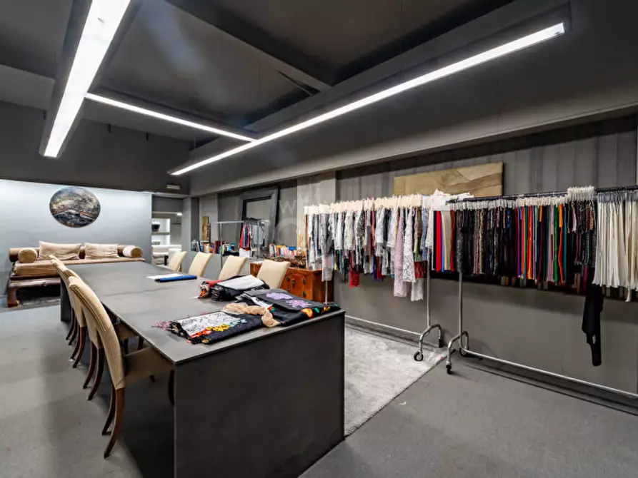 Immagine 5 di Loft/Open space in vendita  in Piazza Sant'Ambrogio a Milano