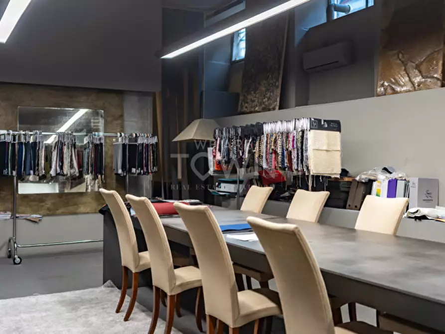 Immagine 16 di Loft/Open space in vendita  in Piazza Sant'Ambrogio a Milano