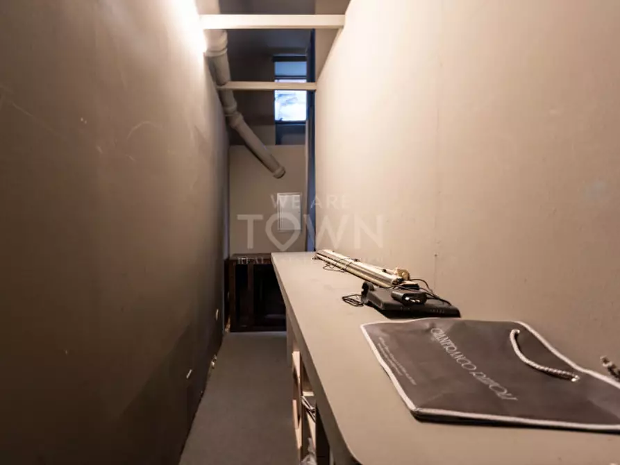 Immagine 19 di Loft/Open space in vendita  in Piazza Sant'Ambrogio a Milano