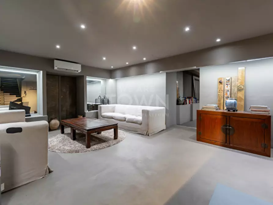 Immagine 22 di Loft/Open space in vendita  in Piazza Sant'Ambrogio a Milano